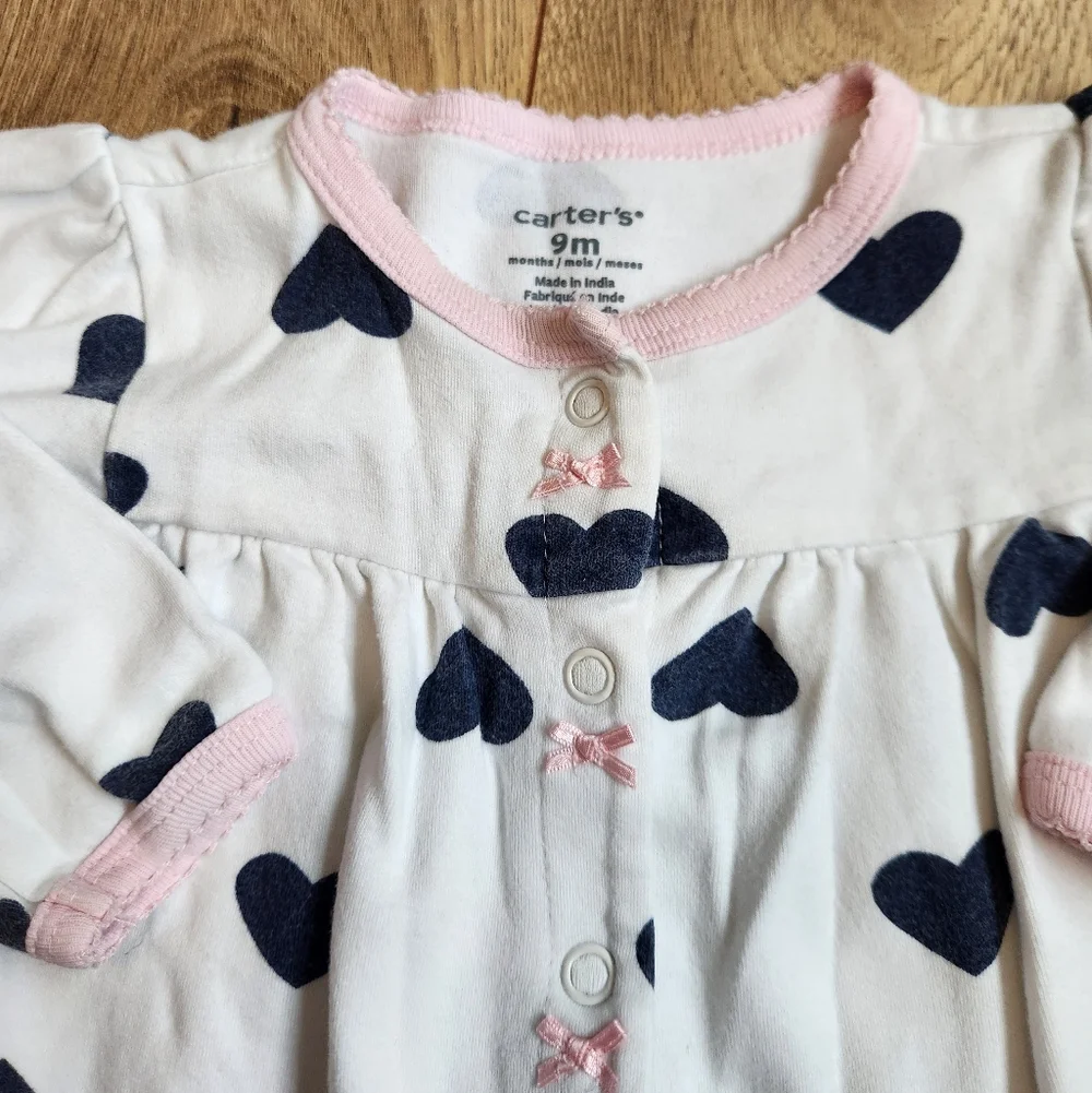 Carter's 9m Girls Owl Heart Footie